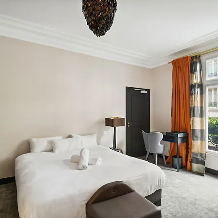 Le Singulier Paris