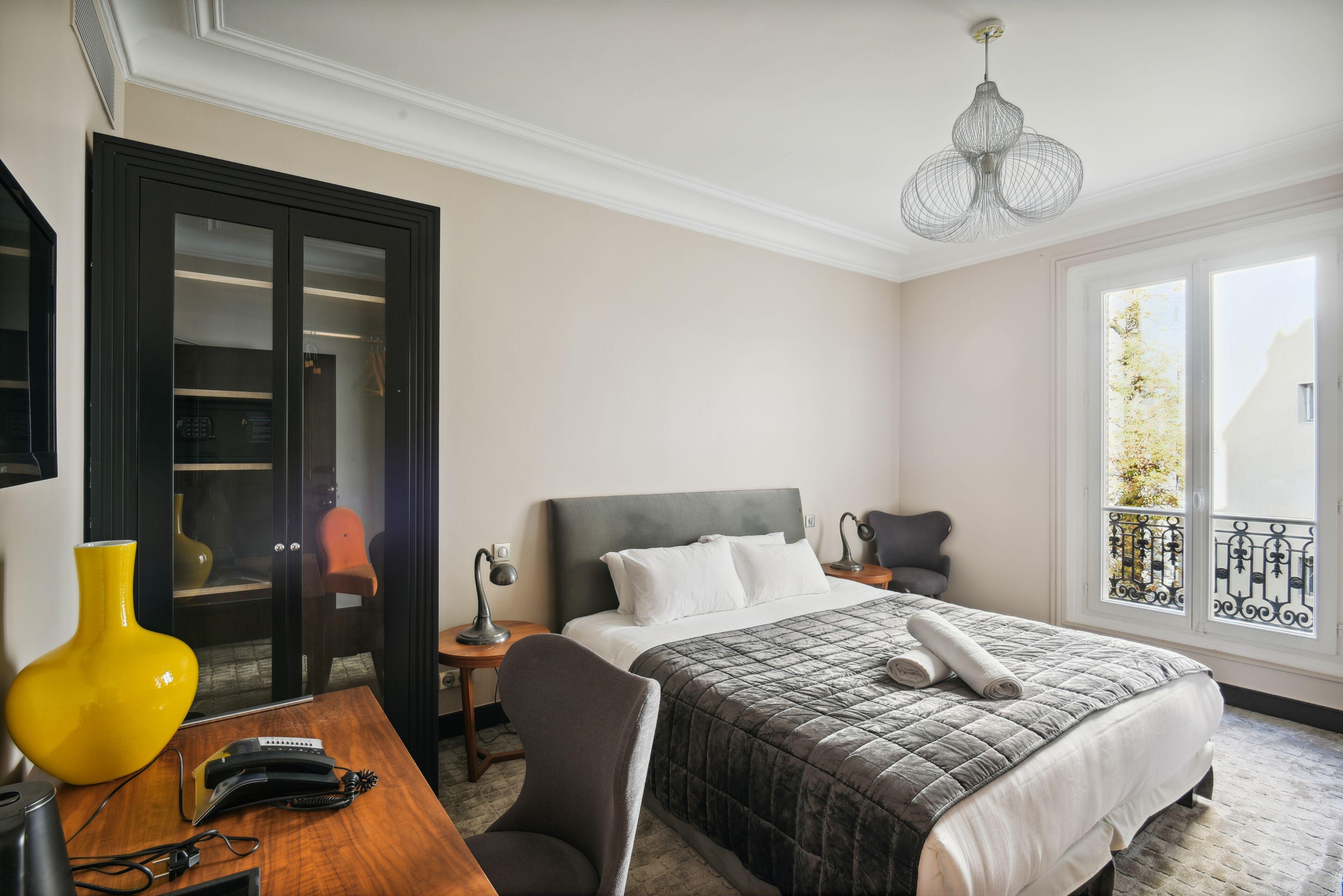 Hotel Le Singulier Paris