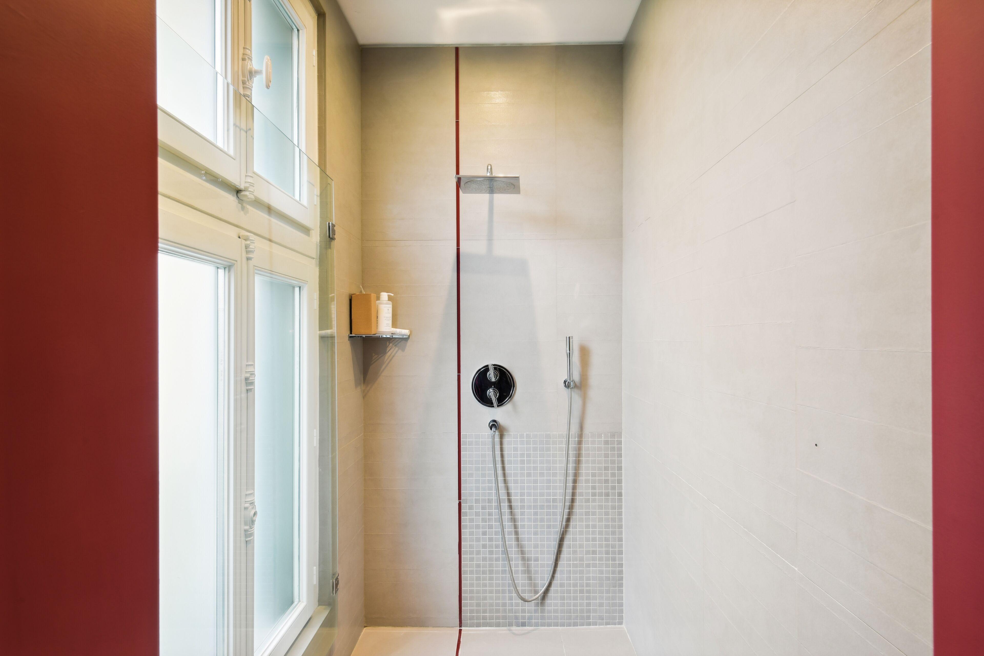 Le Singulier Hotel