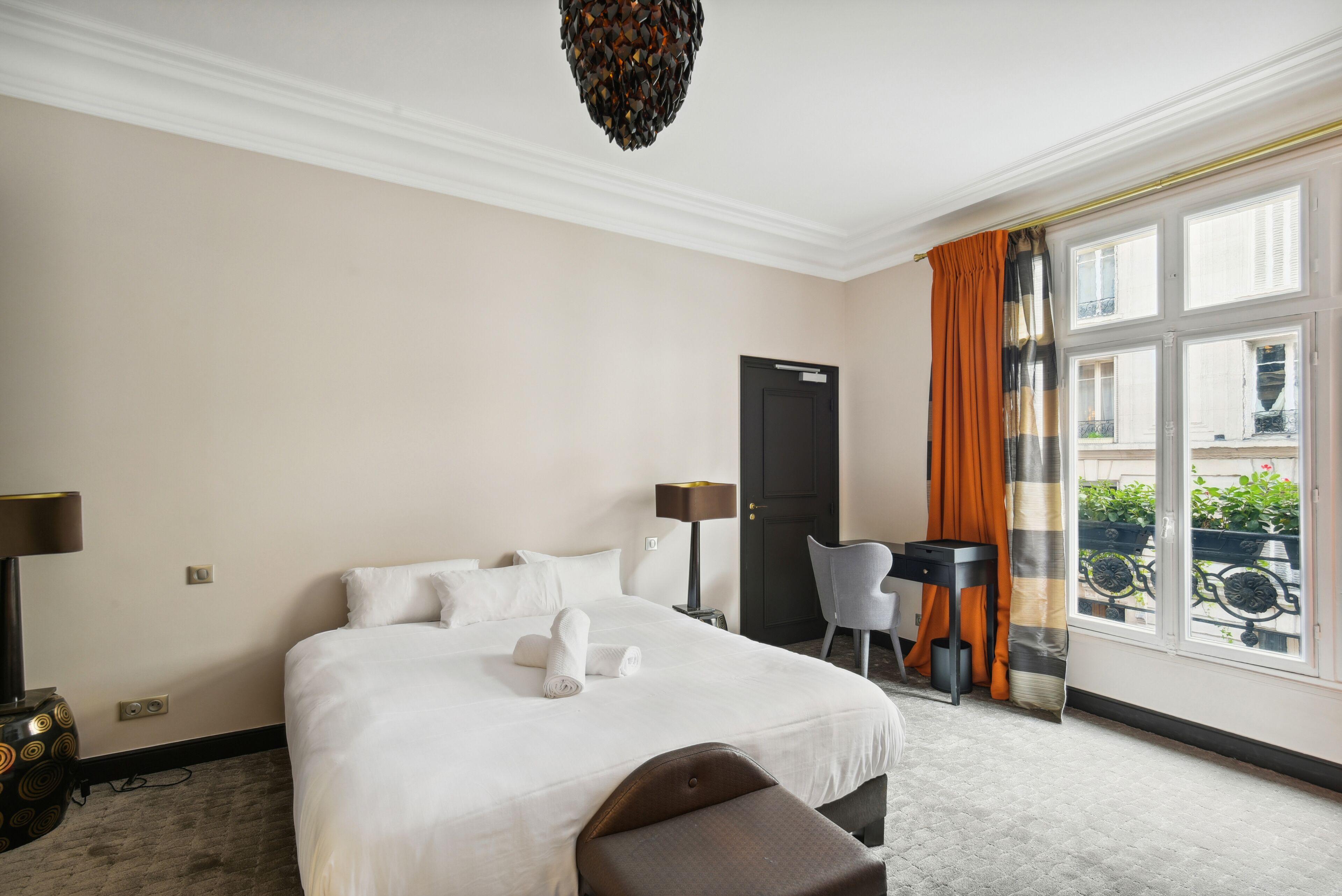 Le Singulier Paris